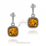 Silver earrings with cognac amber STEFANI