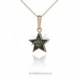 Gold-plated silver pendant with green amber STAR