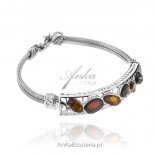 Silver bracelet with amber on a calza chain - Class and elegance