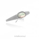 Srebrny pierścionek z naturalnym opalem , subtelny