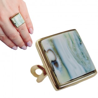 Wyjątkowy pierścionek srebrny  z  rzadkim biało - niebieskim bursztynem - regulowany