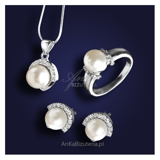 Przepiękny srebrny komplet biżuterii z perłami. ATRAKCYJNA PROMOCJA!