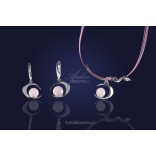 Silver necklace in perfect combination with pink quartz.