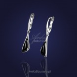 Femininity and a breath of luxury - silver earrings with onyx.