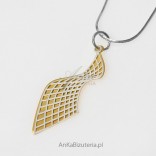 "On the wave" - ​​silver pendant with 14 karat gold.