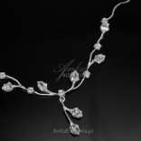 Silver necklace with leaf-shaped zircons