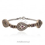 Victorian Collection - silver bracelet with precious stones.
