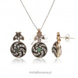 Vienna Collection - silver gilt set with emerald