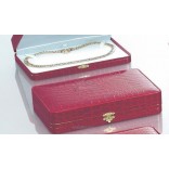 Elegant jewelery box. Eco-friendly red Necklace