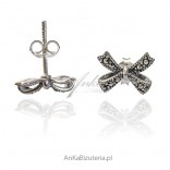 Silver earrings with marcasques