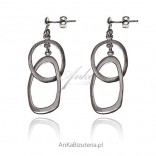 Silver satin rhodium plated earrings